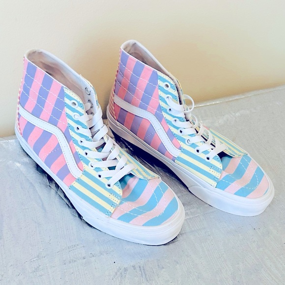 NEW VANS Unisex High Top Striped Pastel Colors W/8 or M/6.5 &  EUR 38.5 - Picture 1 of 11